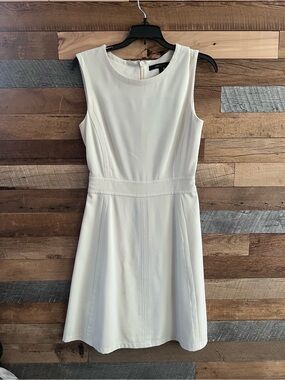 BCBGMAXAZRIA Sleeveless Cream A-Line Dress size 4